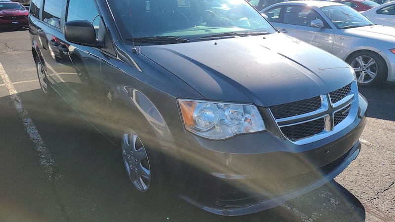 2019 Dodge Grand Caravan SE 2