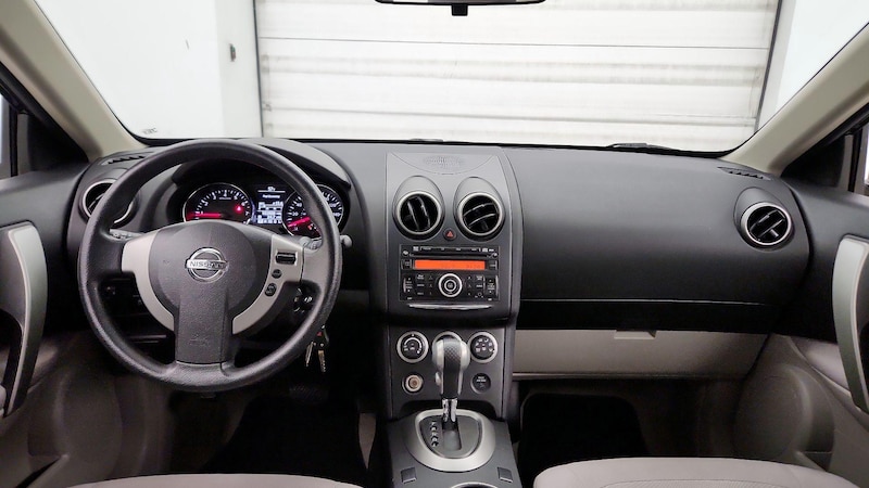 2013 Nissan Rogue S 9