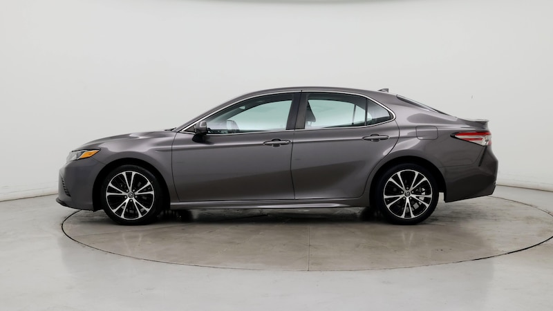 2019 Toyota Camry SE 3