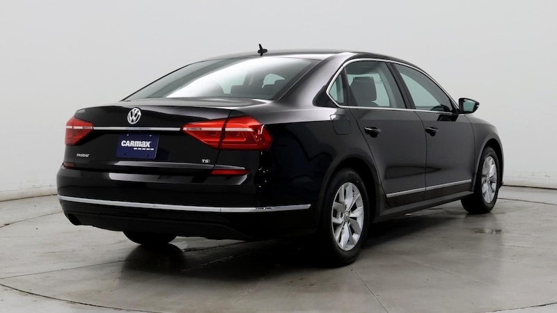 2016 Volkswagen Passat S 8