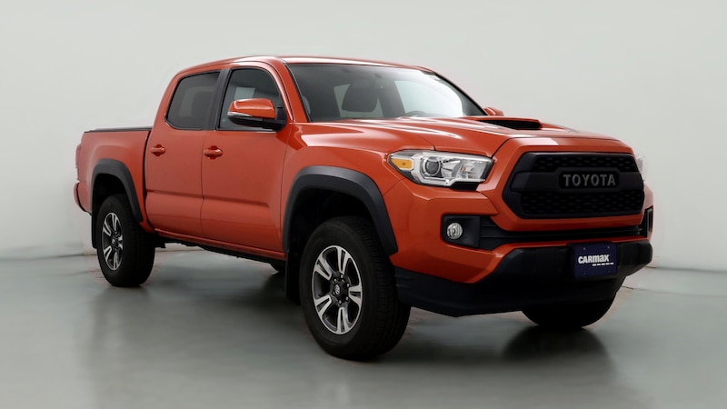 2016 Toyota Tacoma SR5 Hero Image