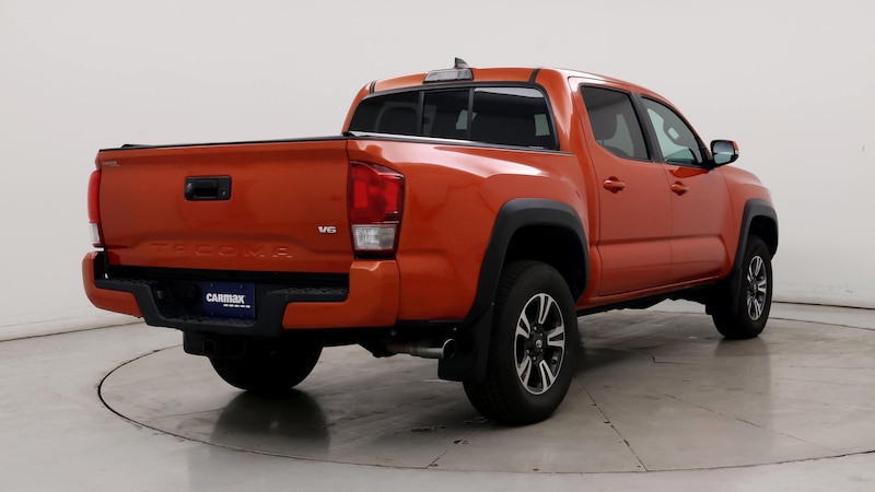 2016 Toyota Tacoma SR5 8