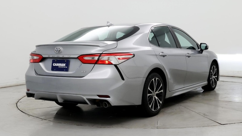 2020 Toyota Camry SE 8