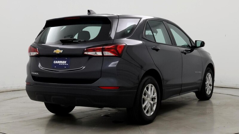 2022 Chevrolet Equinox LS 8