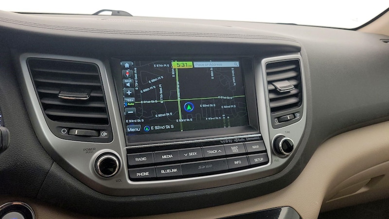 2017 Hyundai Tucson SE Plus 14