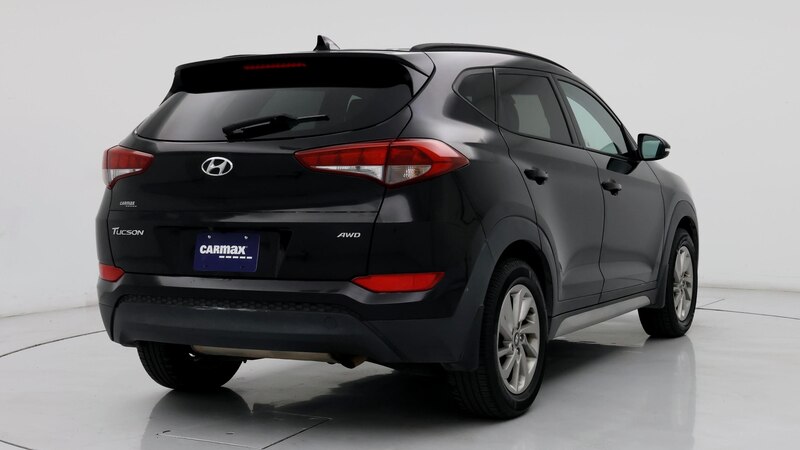 2017 Hyundai Tucson SE Plus 8