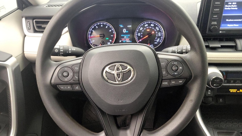 2020 Toyota RAV4 XLE 10