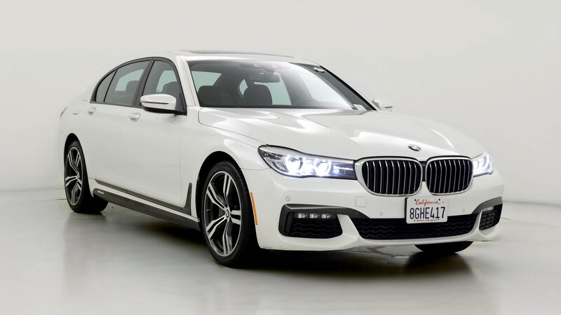 2019 BMW 7 Series 740i Hero Image