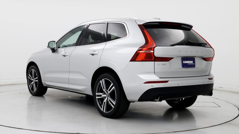 2021 Volvo XC60 T5 Momentum 2