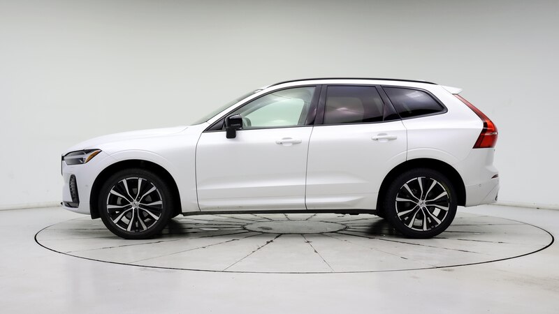 2023 Volvo XC60 B5 Plus 3