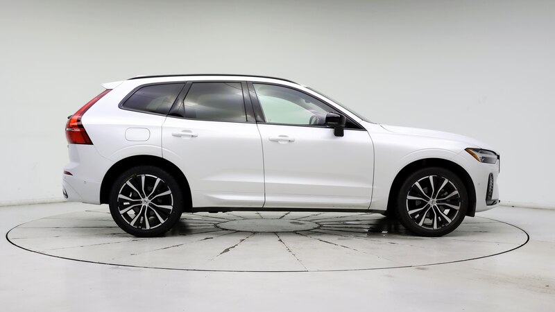 2023 Volvo XC60 B5 Plus 7