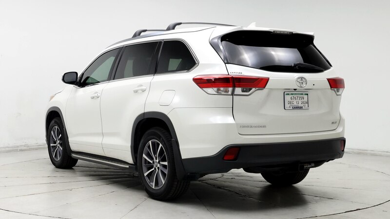 2017 Toyota Highlander XLE 2