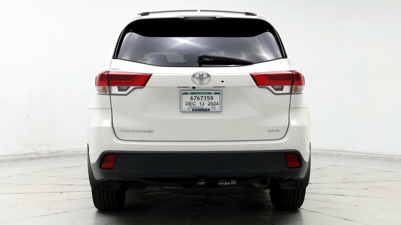 2017 Toyota Highlander XLE 6