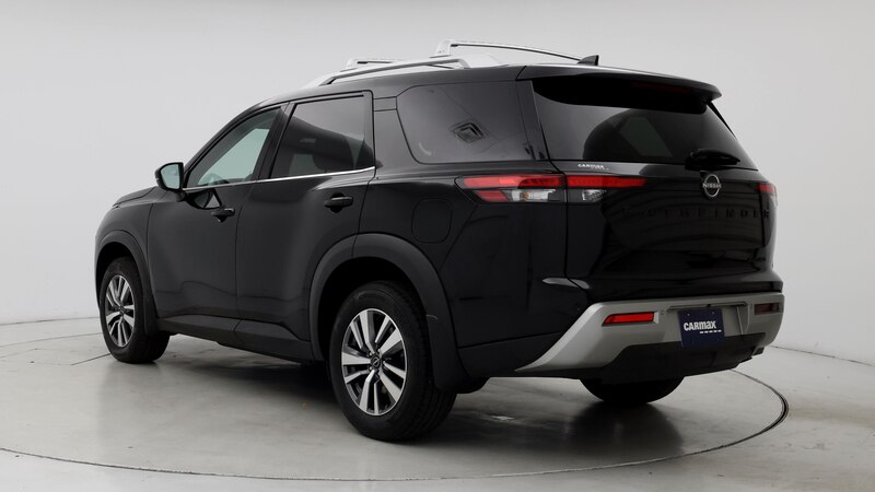 2022 Nissan Pathfinder SL 2