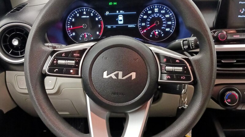 2022 Kia Forte LXS 10