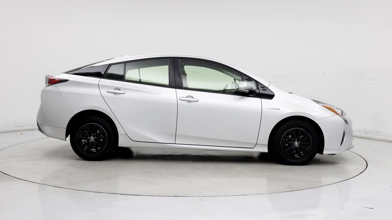 2016 Toyota Prius Two 7