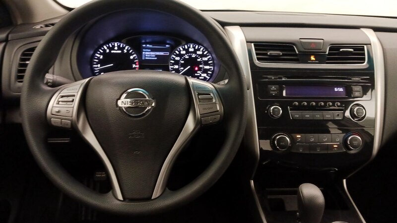 2013 Nissan Altima S 10