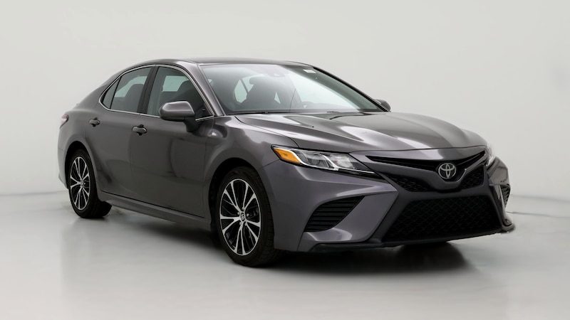 2020 Toyota Camry SE Hero Image