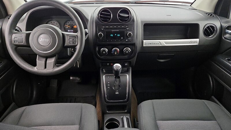 2014 Jeep Compass Sport 9