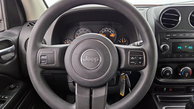 2014 Jeep Compass Sport 10