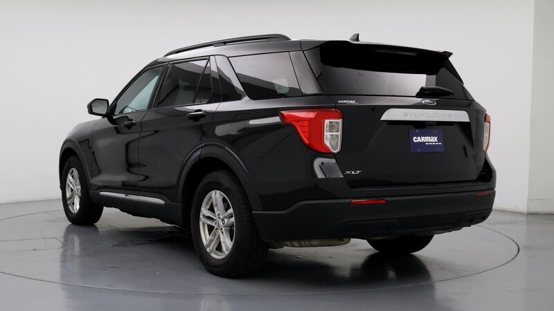 2023 Ford Explorer XLT 2