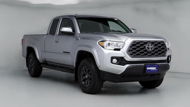 2022 Toyota Tacoma SR5 Hero Image