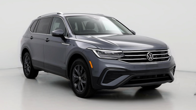 2022 Volkswagen Tiguan SE Hero Image