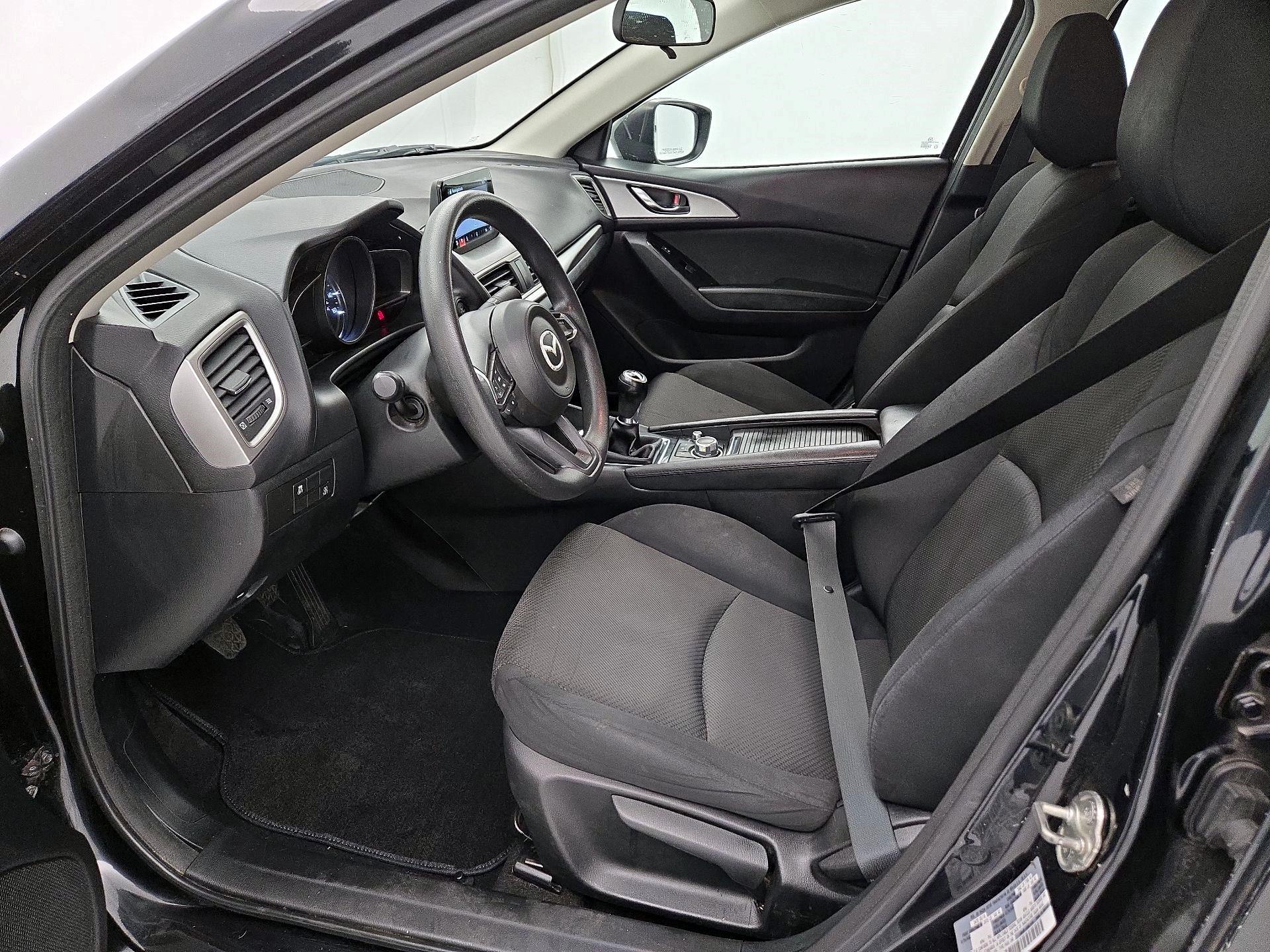 Thumbnail: 2018 Mazda Mazda3 - 11