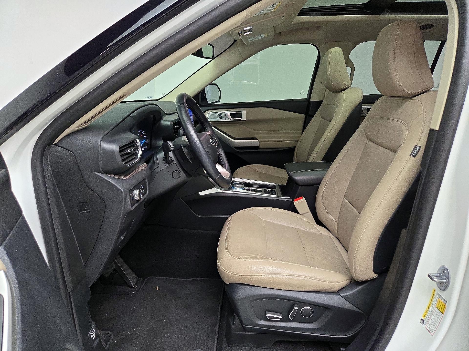 Thumbnail: 2020 Ford Explorer - 11