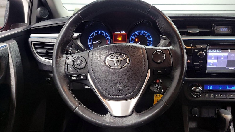 2015 Toyota Corolla S 10