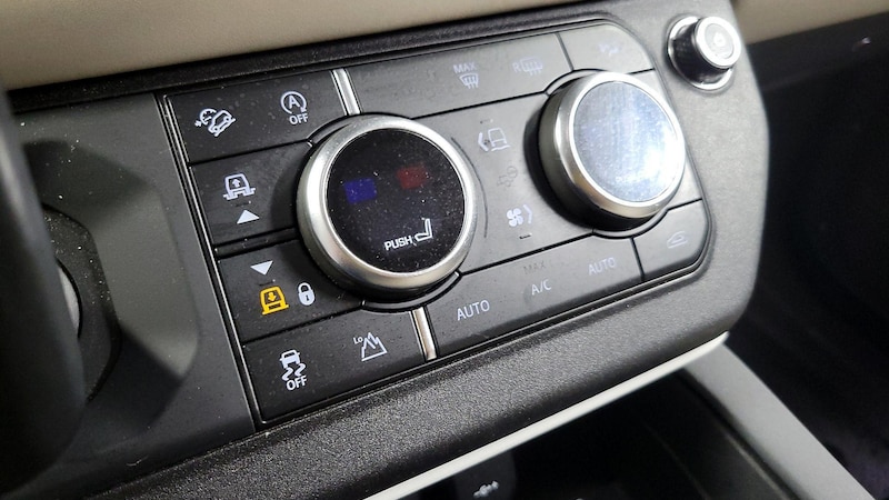 2021 Land Rover Defender 110 13