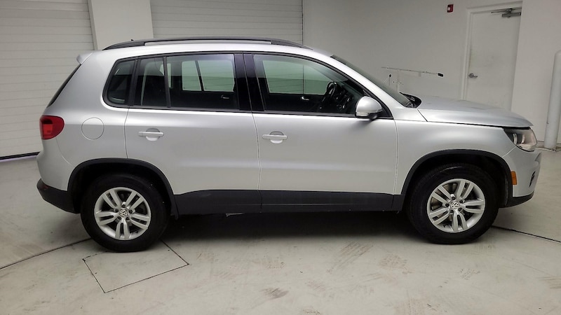 2016 Volkswagen Tiguan S 4