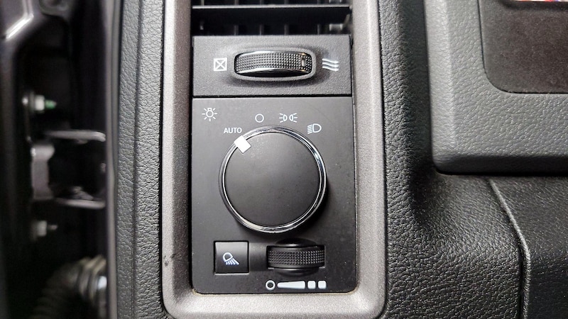 2016 RAM 1500 Tradesman 13