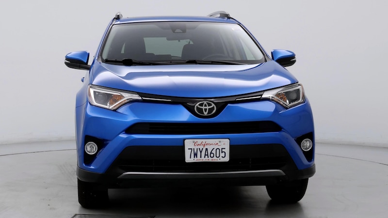 2017 Toyota RAV4 XLE 5