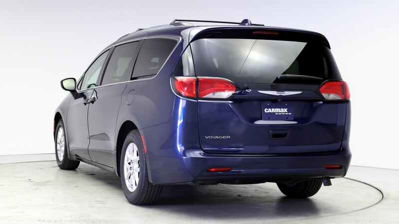 2020 Chrysler Voyager LXi 2