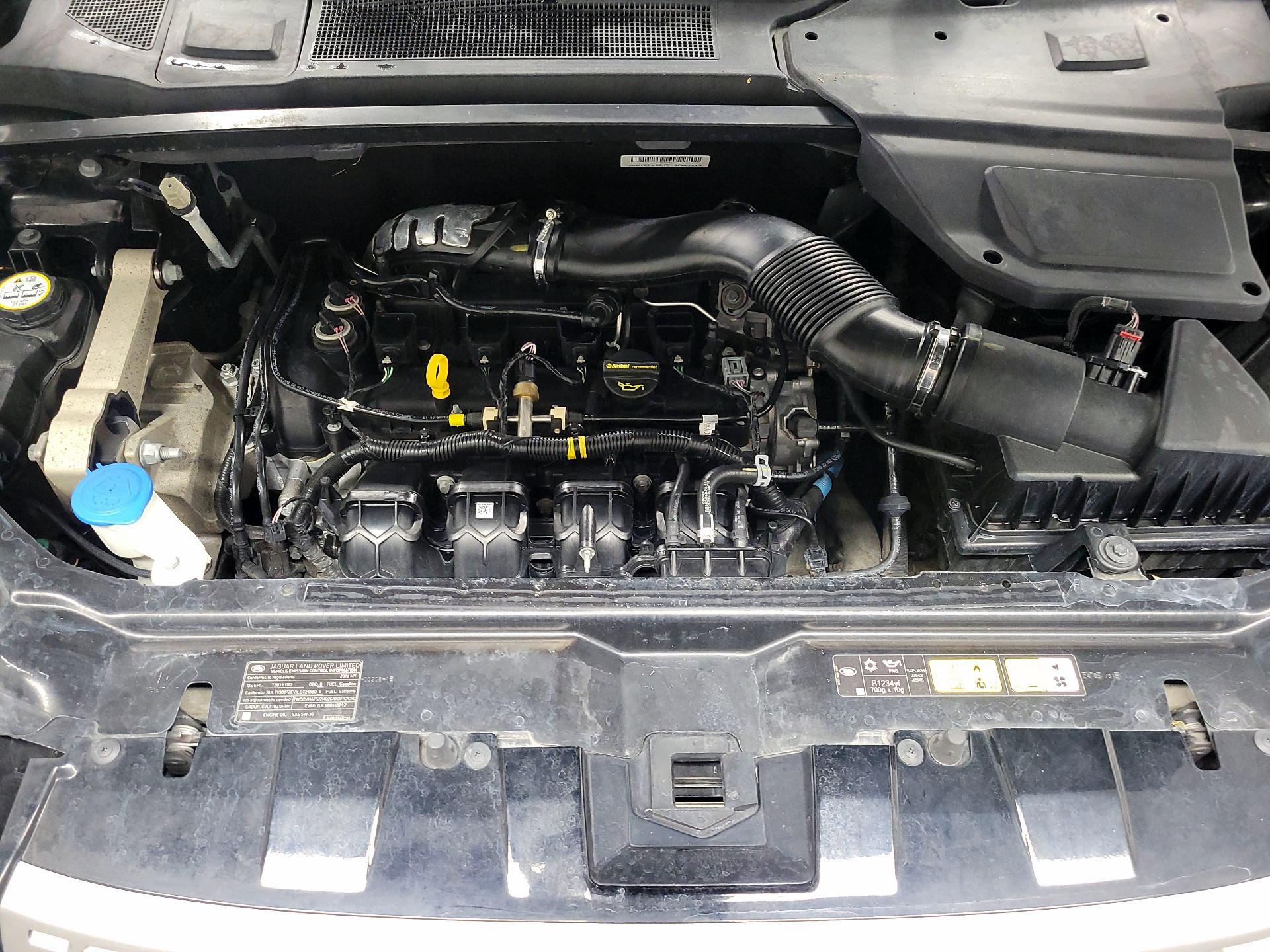 Thumbnail: 2016 Land Rover Discovery Sport - 19