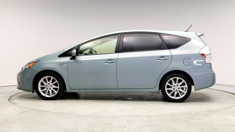 2014 Toyota Prius v Five 3