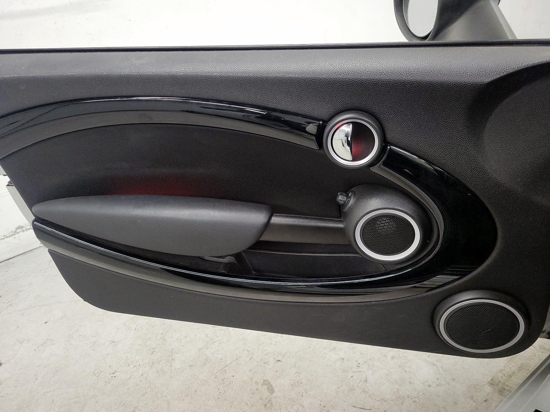 Thumbnail: 2015 MINI Cooper - 12