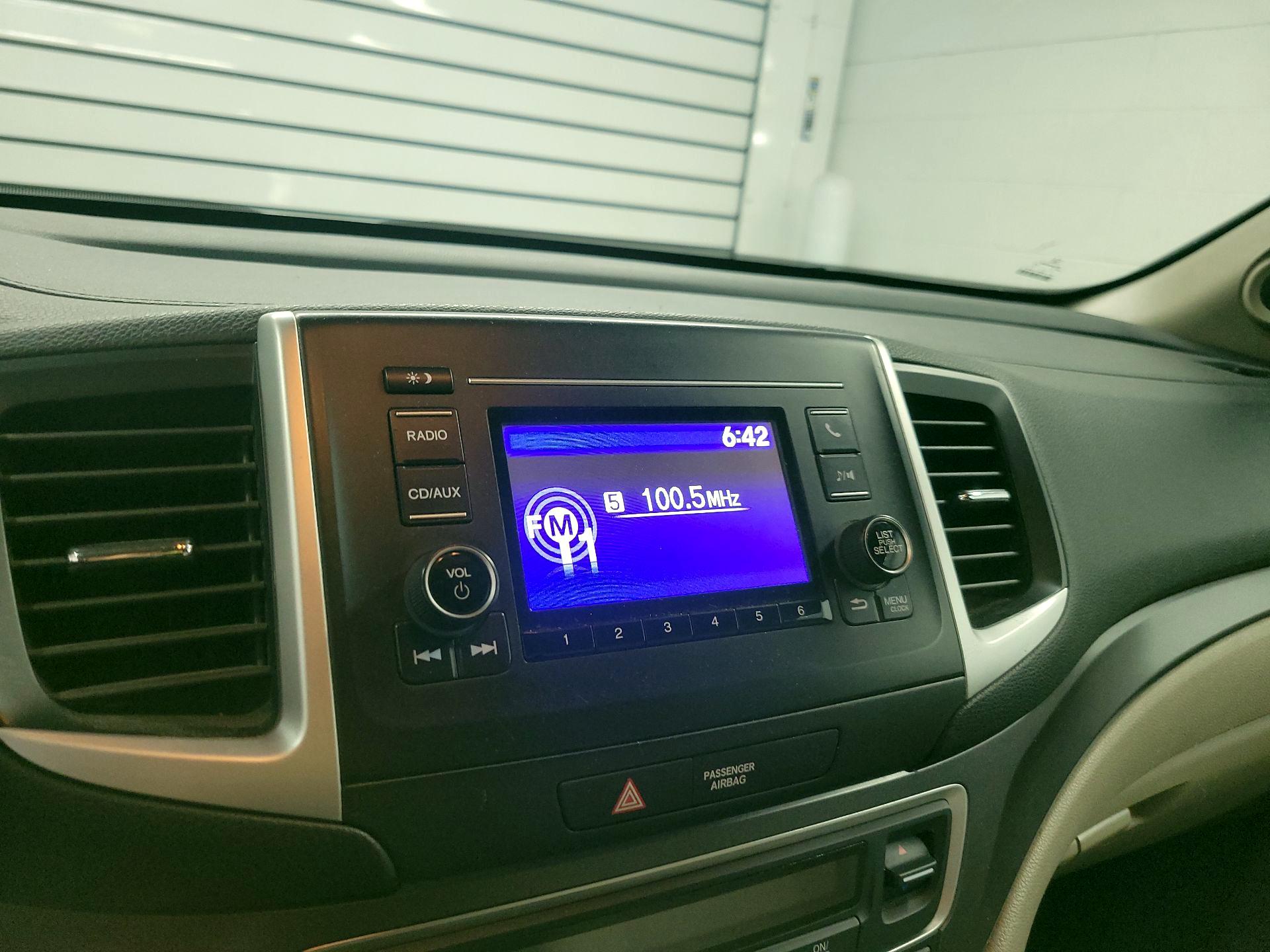 Thumbnail: 2016 Honda Pilot - 14