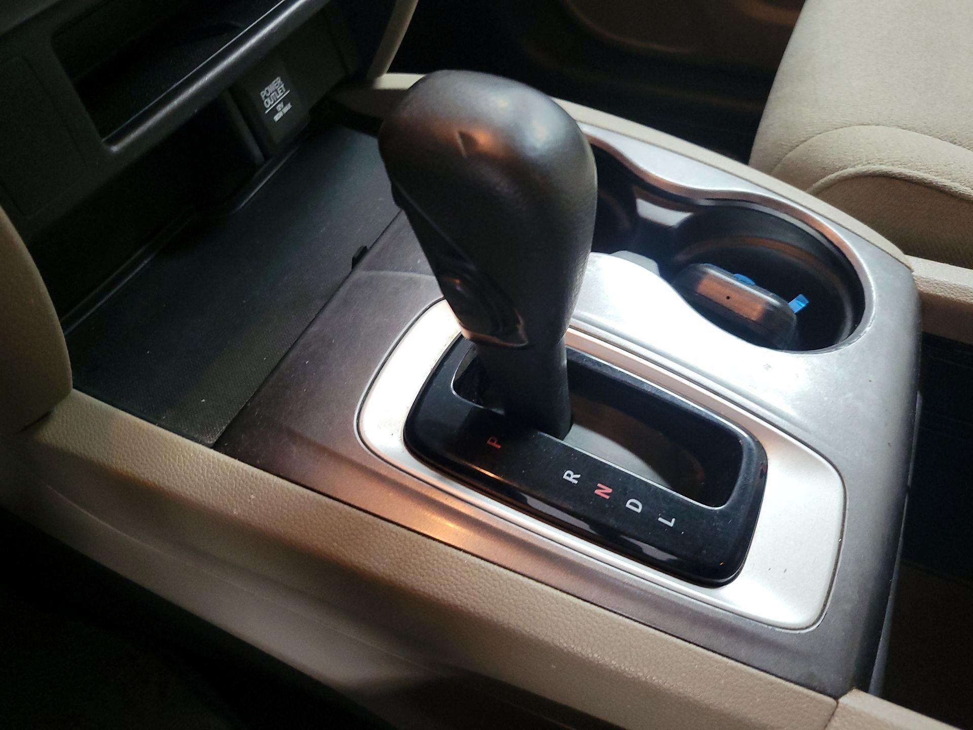 Thumbnail: 2016 Honda Pilot - 16