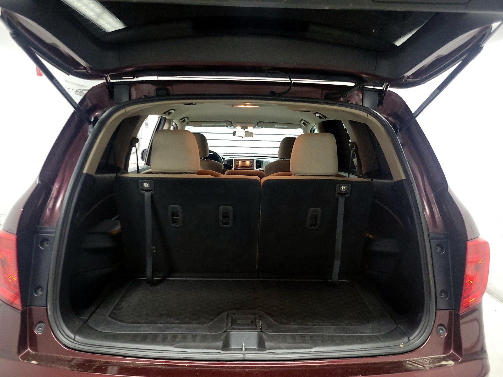 Thumbnail: 2016 Honda Pilot - 18