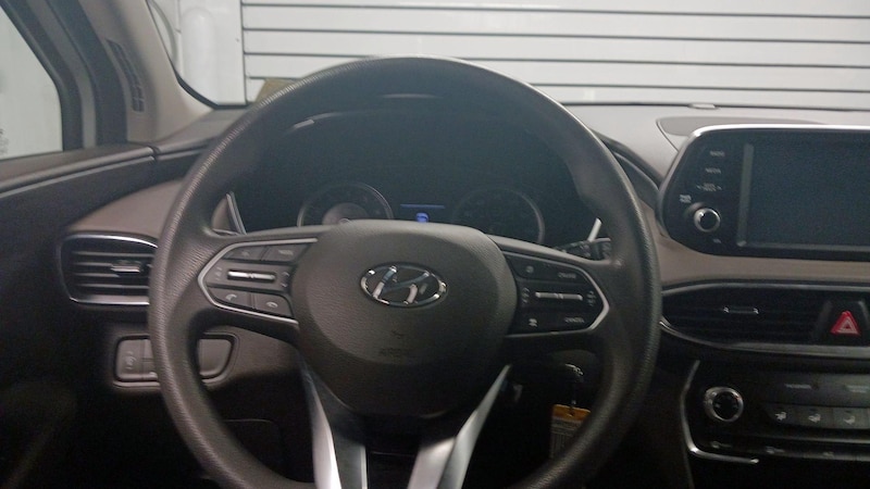 2019 Hyundai Santa Fe SE 10
