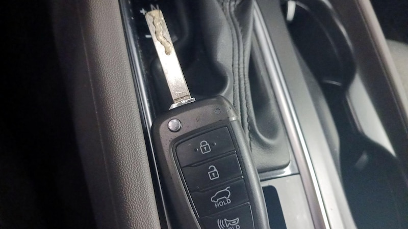 2019 Hyundai Santa Fe SE 22