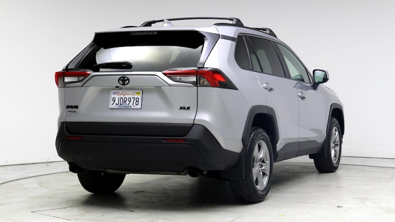 2023 Toyota RAV4 XLE 8