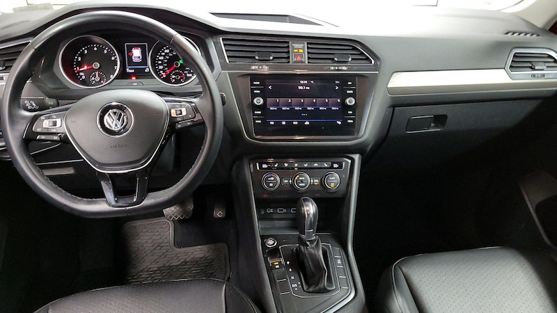 2018 Volkswagen Tiguan SE 9