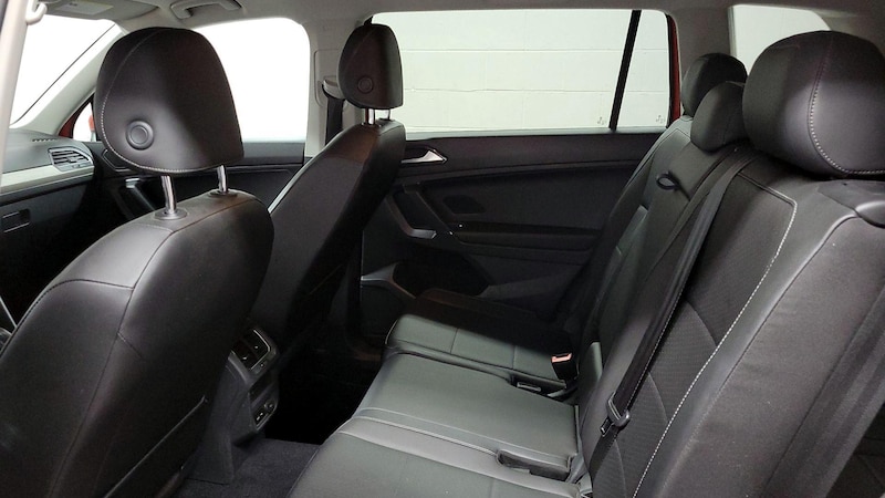 2018 Volkswagen Tiguan SE 18