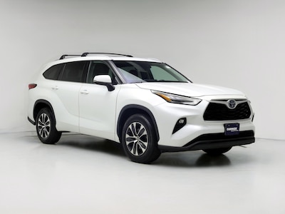 2022 Toyota Highlander XLE -
                Los Angeles, CA