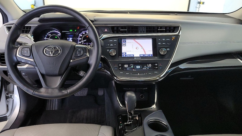 2013 Toyota Avalon Limited 8