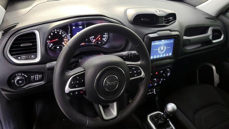 2018 Jeep Renegade Latitude 8