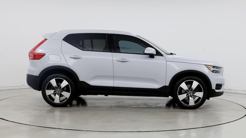 2020 Volvo XC40 T4 Momentum 7